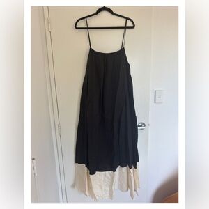 Dissh Katelyn Linen dress NWT.